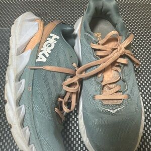 Hoka Elevon 2 Women’s size 8